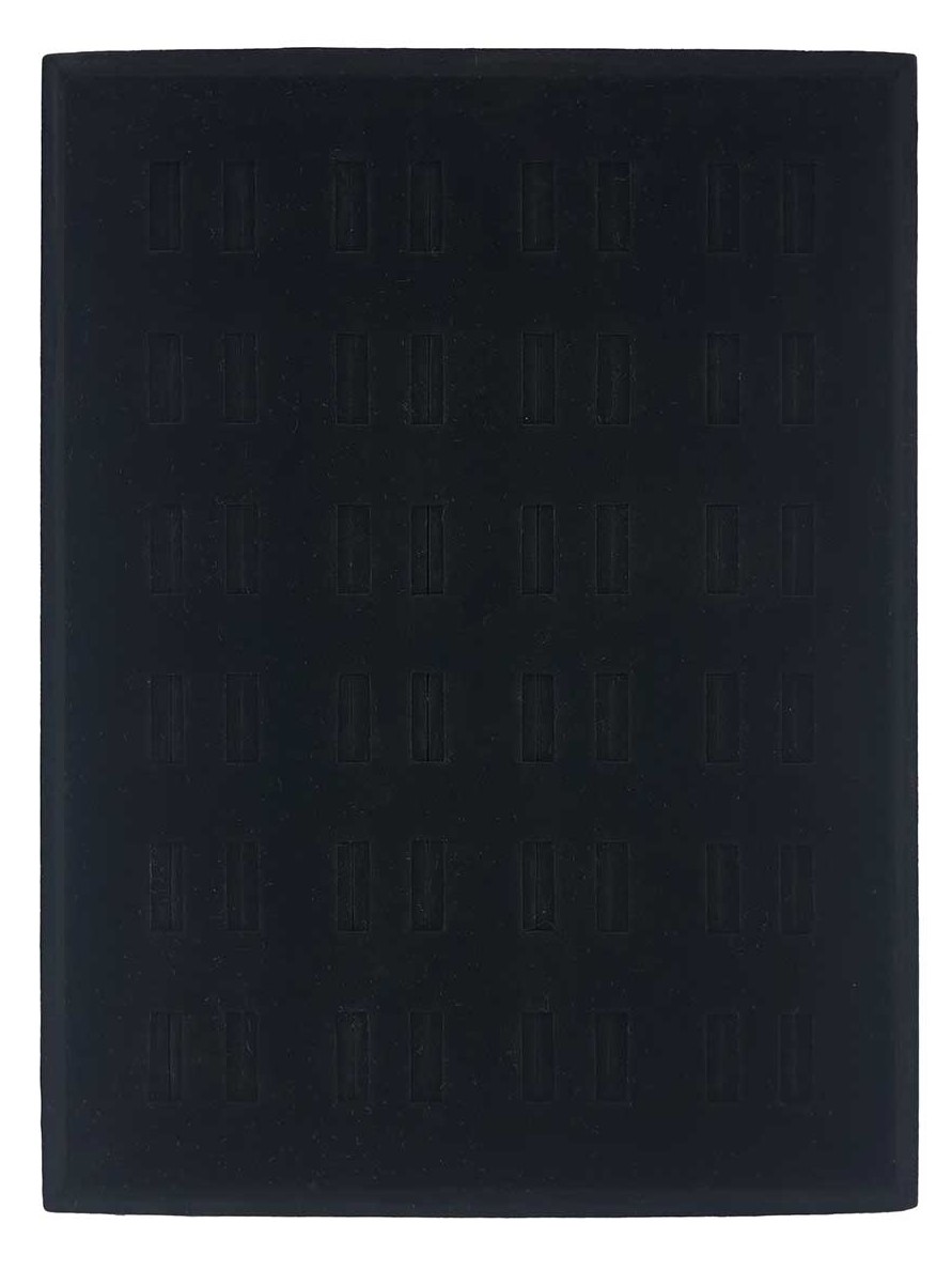 картинка Планшет 24х31 "ячейки" под серьги, черный бархат, вертикальный от Клио