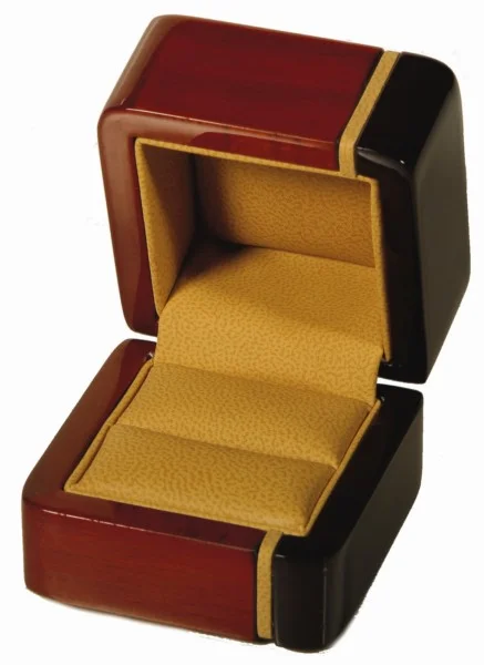 ВУ-1307 Футляр под Кольца, комбинированное дерево