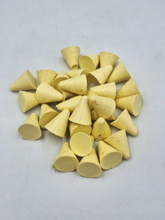 Наполнитель для галтовки 1200 пластик желтый конус 10х10 мм №1