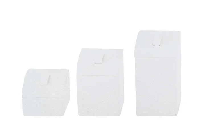 Набор из трех подставок для колец белый кож. зам