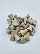 Превью Наполнитель для галтовки 800 пластик серый конус 10х10 мм №1