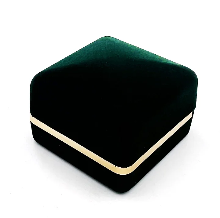 ЖФУ-3В футляр с золтой каймой под серьги, зеленый