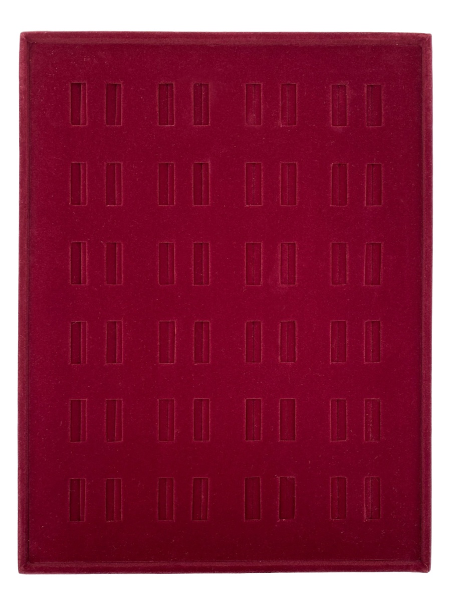 картинка Планшет 24х31 "ячейки" под серьги, бордо бархат, вертикальный от Клио