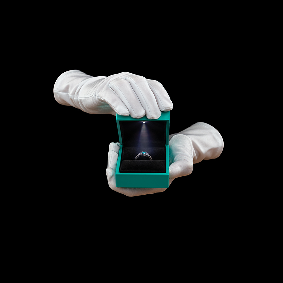 картинка Футляр "Тиффани" с подсветкой под кольцо от Клио