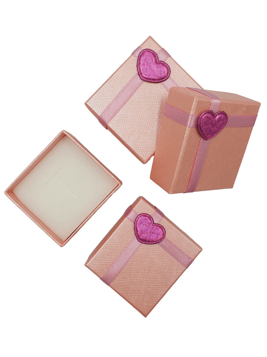 картинка Футляр 50х56х34 под Кольца, розовый, Сердечко сиреневое, ленточки сиреневые от Клио