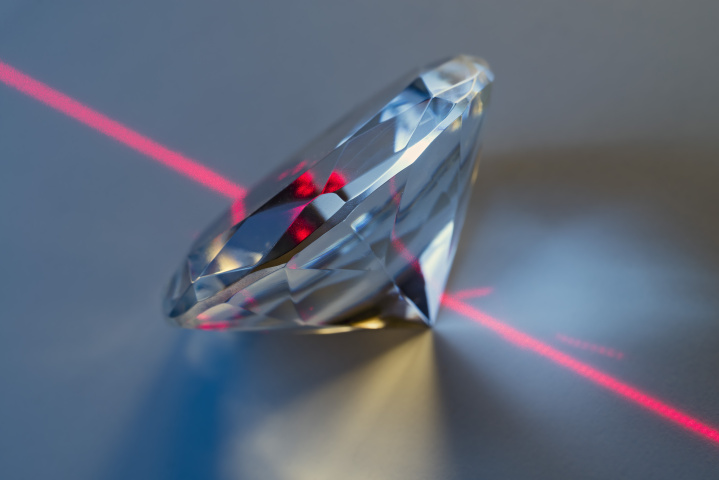 Методы и приборы для диагностики облагороженных алмазов